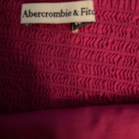 Abercrombie & Fitch Fuchsia Textured Fabric - Picture 4 of 11